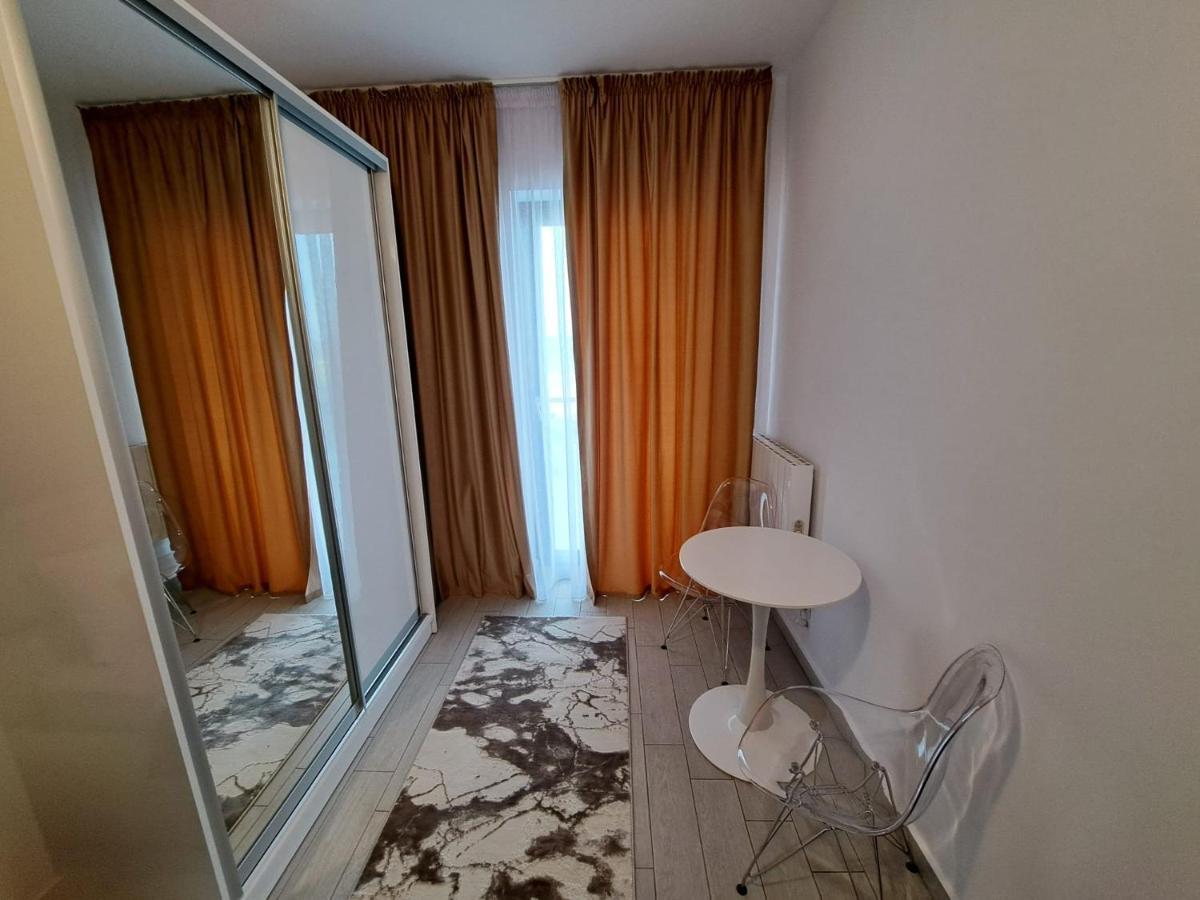 M&A Apartament Mamaianord Luaran gambar